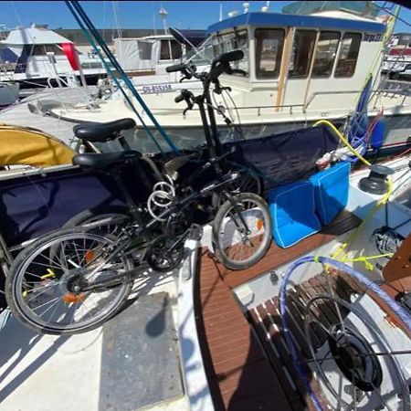 Bateau Watson Accueillant & Chaleureux Hotell Ouistreham Exteriör bild